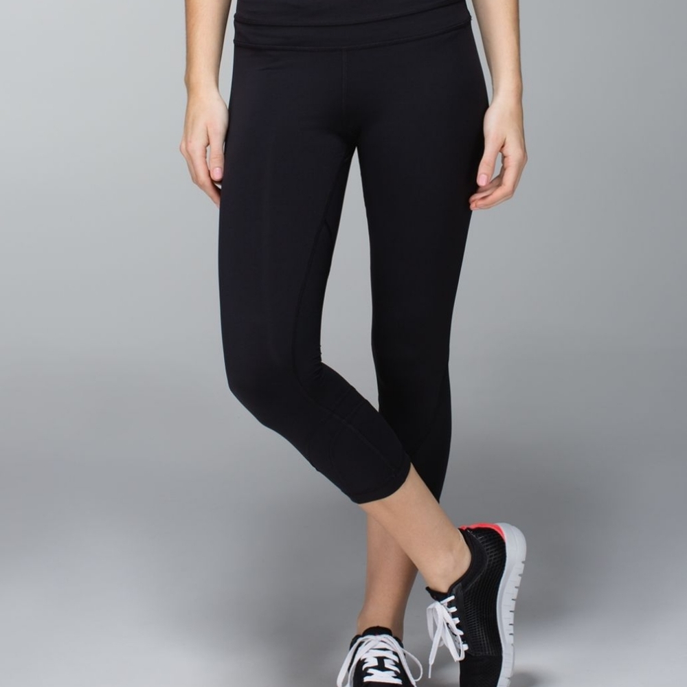 Lululemon Inspire Crop II *Luxtreme